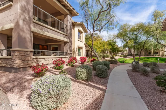 MLS: 6815585 Condo For Sale