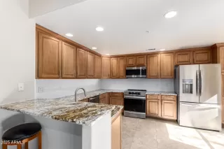 Photo #2: 6815585 Listing