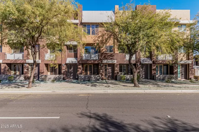 MLS: 6815679 Condo For Sale