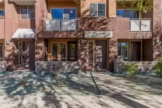 Photo #2: 6815679 Listing