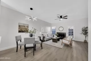 Photo #6: 6815734 Listing