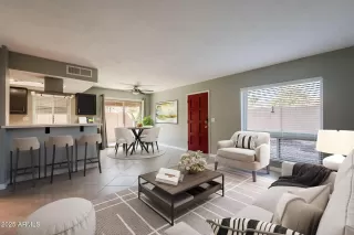 Photo #6: 6815750 Listing