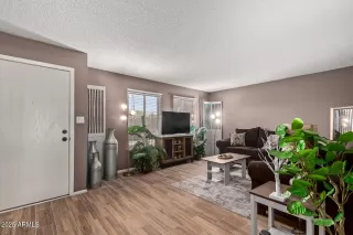 Photo #1: 6815840 Listing 