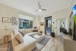 Photo #2: 6815911 Listing 