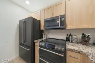 Photo #4: 6815911 Listing 