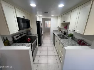 Photo #2: 6816114 Listing