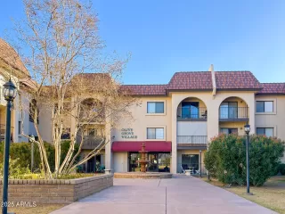 Photo #1: 6816116 Listing 