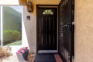 Photo #4: 6816398 Listing