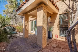 Photo #5: 6816509 Listing