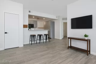 Photo #1: 6816581 Listing