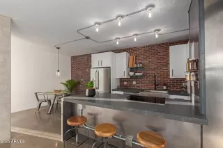 Photo #4: 6816724 Listing 