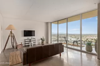 Photo #6: 6816724 Listing 