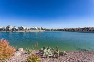 Photo #5: 6817377 Listing