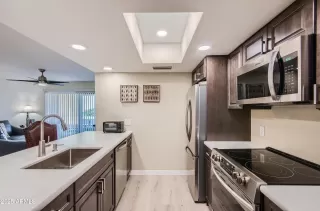 Photo #2: 6817476 Listing 