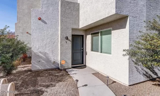 MLS: 6817619 Condo For Sale