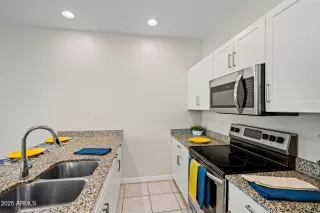 Photo #2: 6817619 Listing 