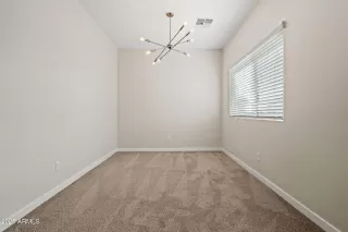 Photo #5: 6817619 Listing 