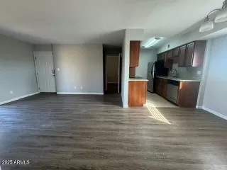 Photo #2: 6817723 Listing