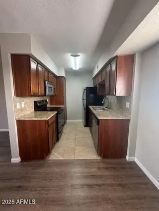 Photo #3: 6817723 Listing