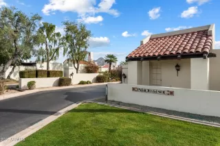 Photo #1: 6817748 Listing 