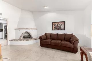 Photo #2: 6817824 Listing