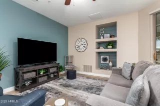 Photo #3: 6817825 Listing