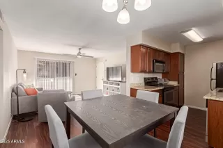 Photo #2: 6817954 Listing 
