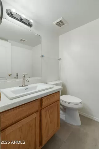 Photo #5: 6818055 Listing