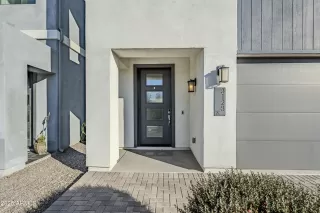 Photo #1: 6818208 Listing 