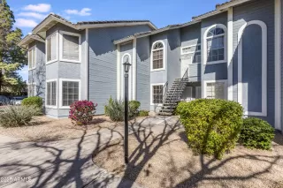 Click for more information on MLS # 6818450 : 2910 W MARCONI AVENUE#105 More Details about MLS # 6818450 : 2910 W MARCONI AVENUE#105