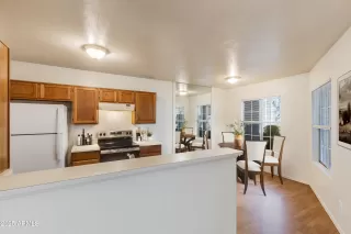 Photo #5: 6818450 Listing