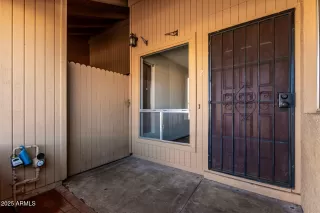 Photo #3: 6818536 Listing 