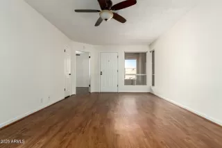 Photo #4: 6818536 Listing 