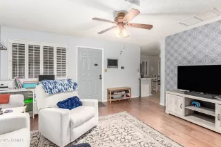 Photo #3: 6818673 Listing 