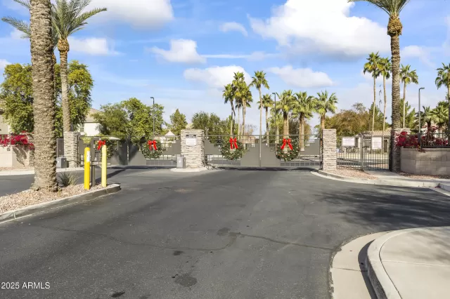 MLS: 6818675 Condo For Sale