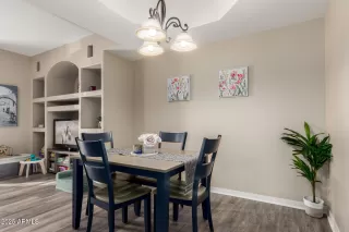 Photo #4: 6818780 Listing