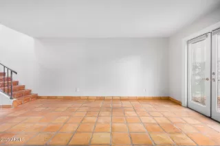 Photo #2: 6818838 Listing 