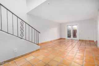 Photo #3: 6818838 Listing 