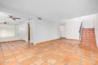 Photo #4: 6818838 Listing 