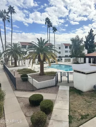 Photo #1: 6818936 Listing 