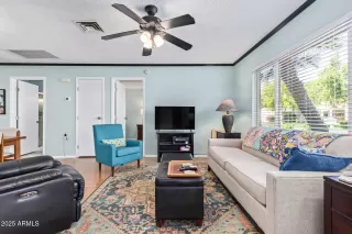 Photo #3: 6818937 Listing 