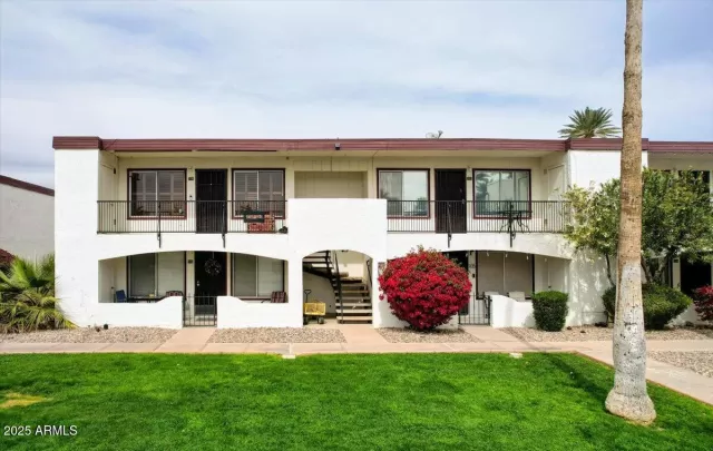 MLS: 6819252 Condo For Sale