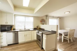 Photo #2: 6819336 Listing