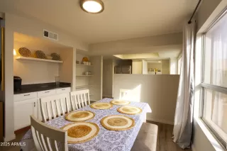 Photo #5: 6819336 Listing