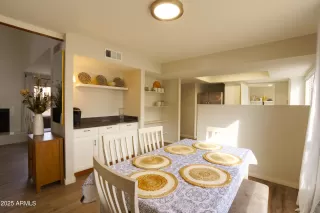 Photo #6: 6819336 Listing