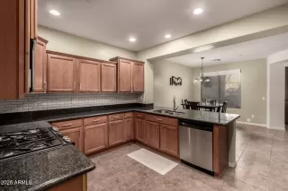 Photo #3: 6819734 Listing