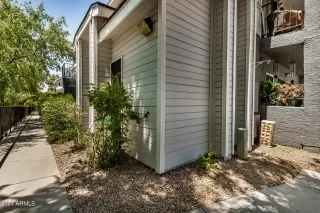 Photo #1: 6819980 Listing 