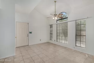 Photo #3: 6819980 Listing 