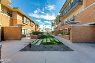 Photo #2: 6820018 Listing