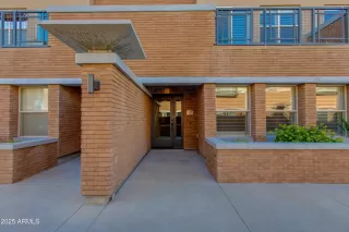 Photo #3: 6820018 Listing